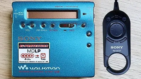 Sony MZ-R900 Walkman MiniDisc Player, Rare Blue ! EX to NM ! Working !